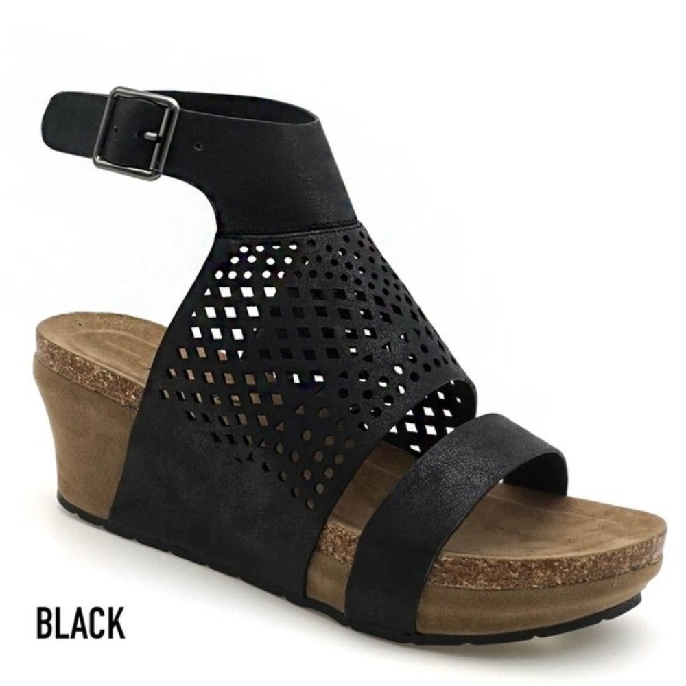 Pierre Dumas chantel-3 black wedges